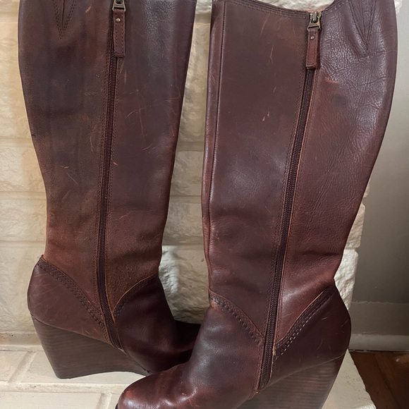 Fossil Wedge Heel Boots EUC 9.5 - Picture 4 of 9